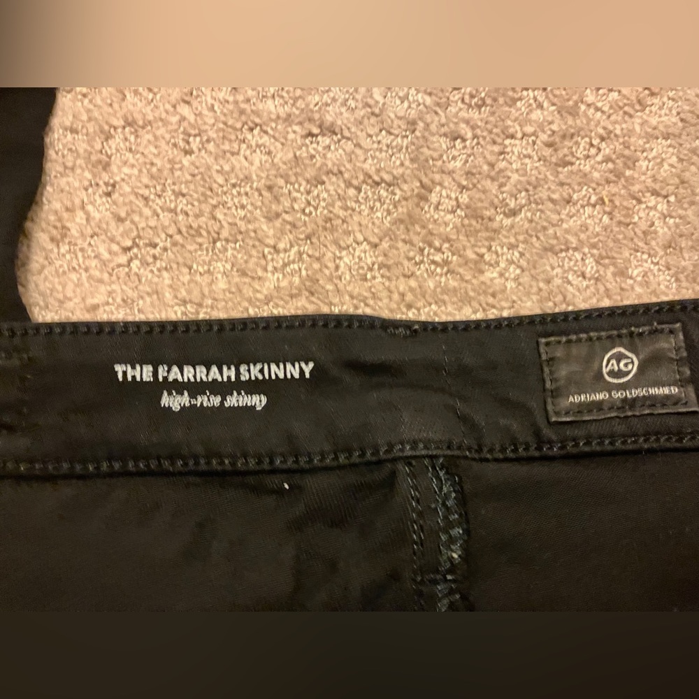 AG Adriano Goldschmied The Farrah Skinny black 26R jeans